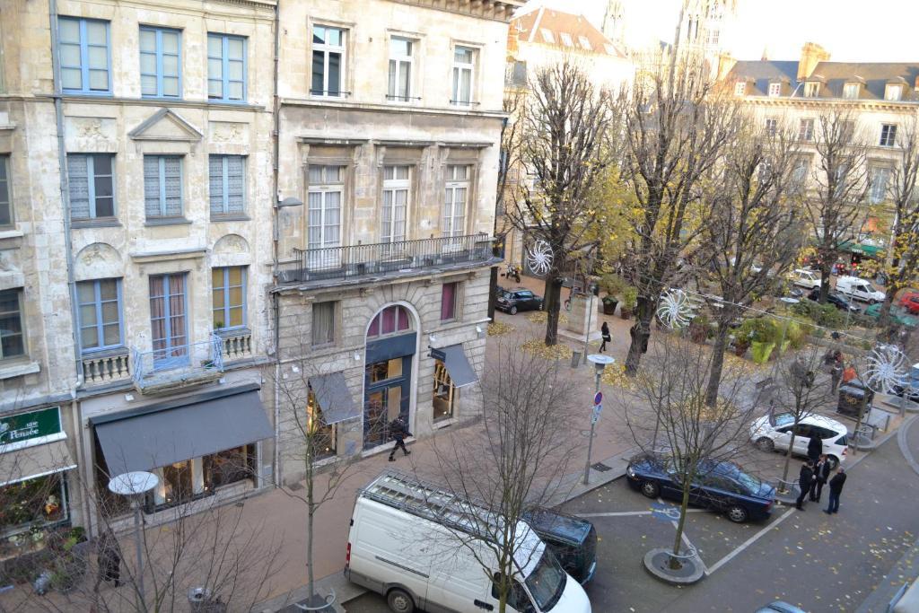 Hotel Des Carmes - Rouen Bilik gambar
